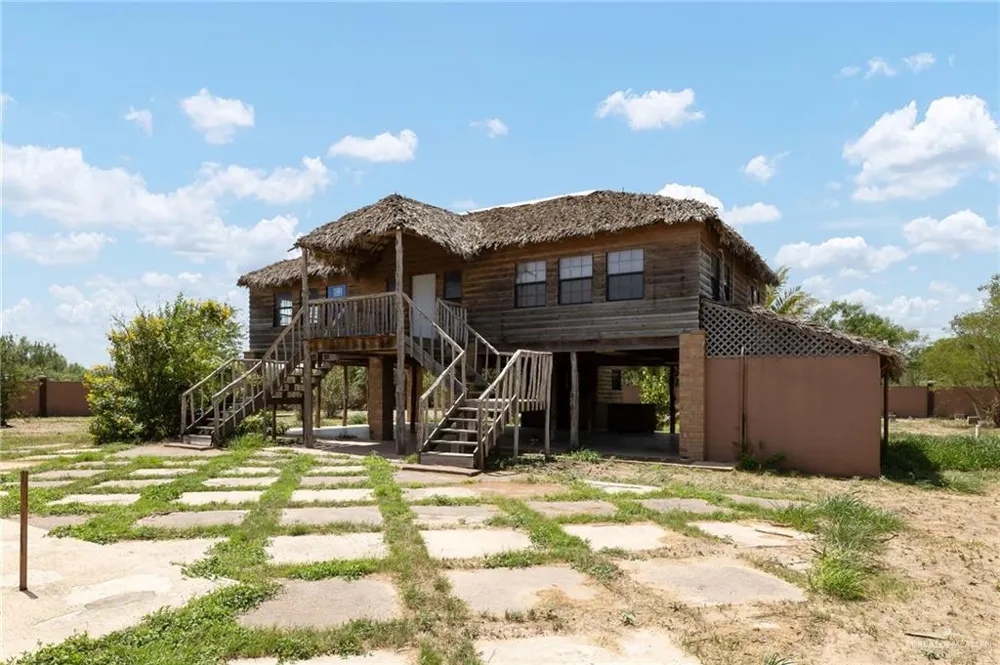 22111 Uresti Road Edinburg, TX 78542