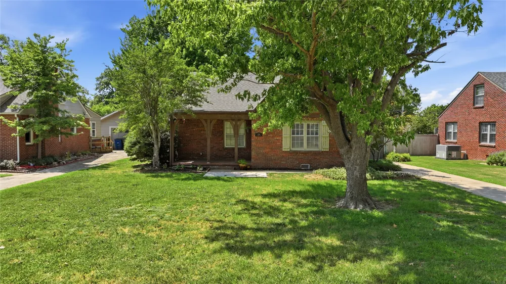1134 S Oswego Avenue Tulsa, OK 74112