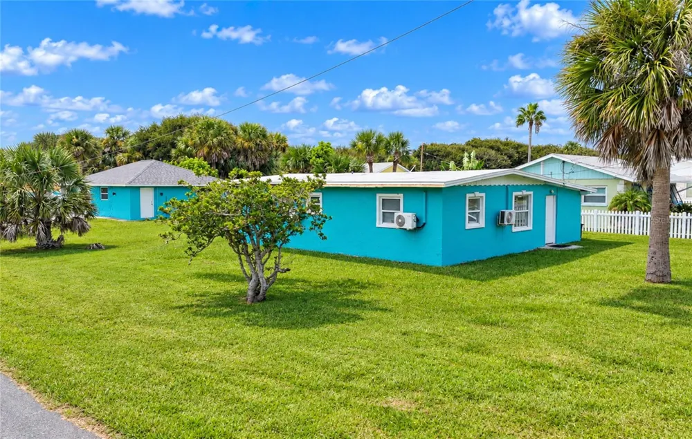 2328 S DAYTONA AVENUE Flagler Beach, FL 32136