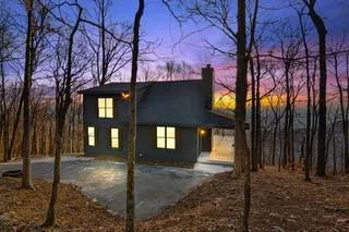 114 Little Hendricks Mtn Circle Jasper, GA 30143