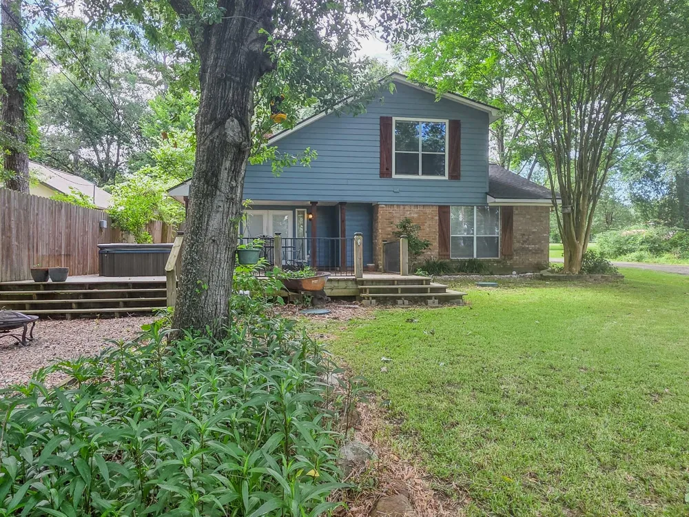 145 Cypress Road Livingston, TX 77351