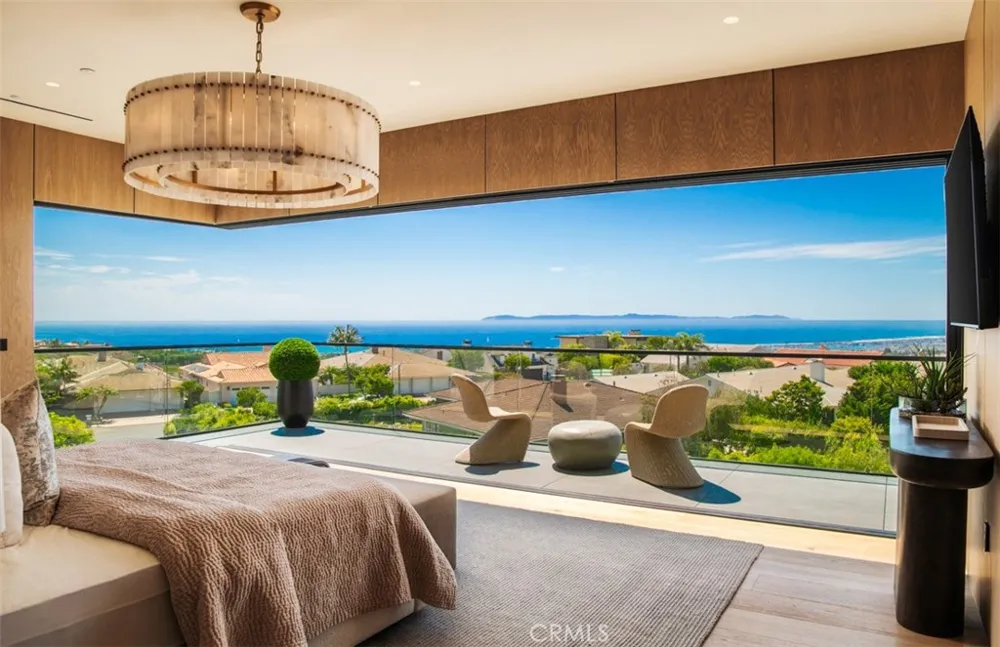 53 Montecito Drive Corona del Mar, CA 92625