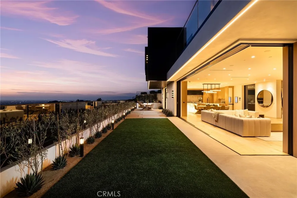53 Montecito Drive Corona del Mar, CA 92625