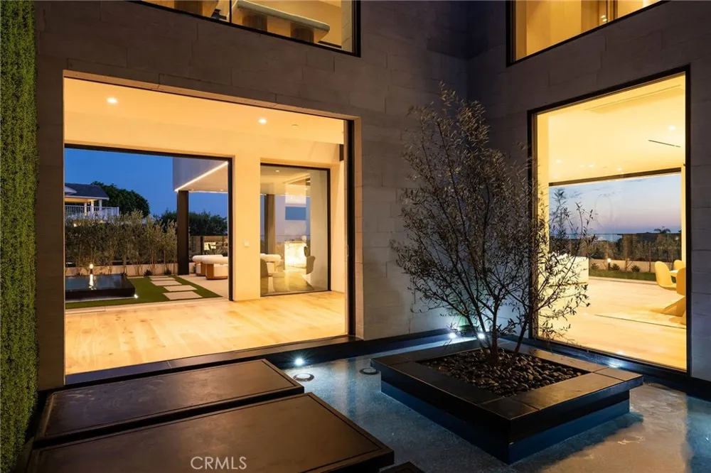 53 Montecito Drive Corona del Mar, CA 92625