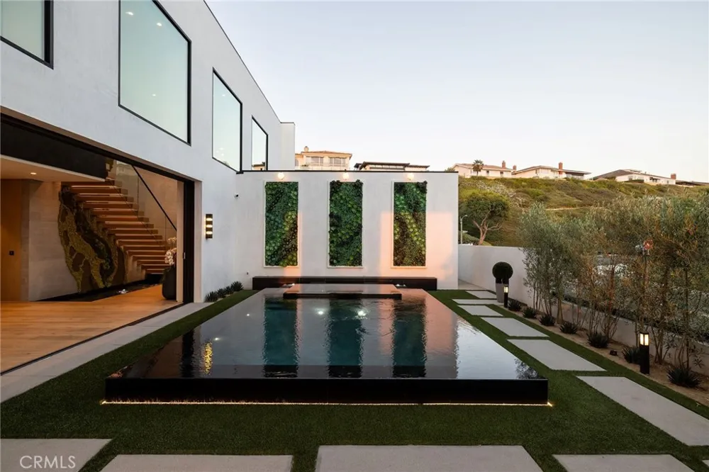 53 Montecito Drive Corona del Mar, CA 92625