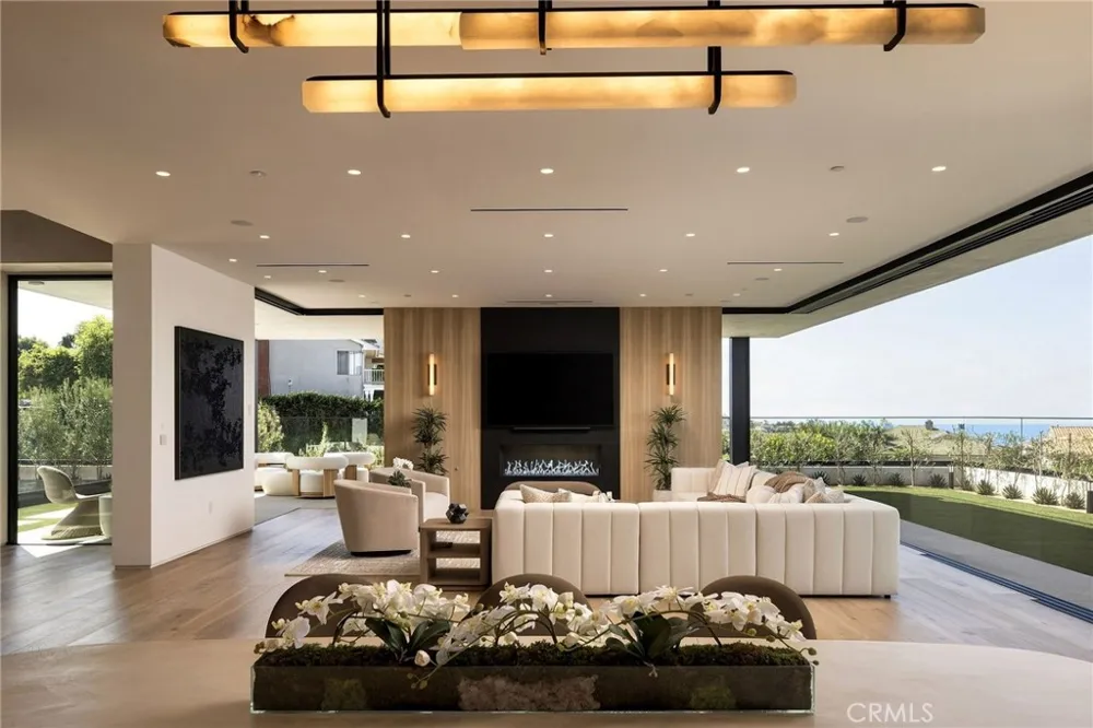 53 Montecito Drive Corona del Mar, CA 92625
