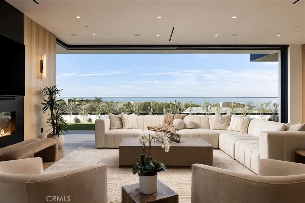 53 Montecito Drive Corona del Mar, CA 92625