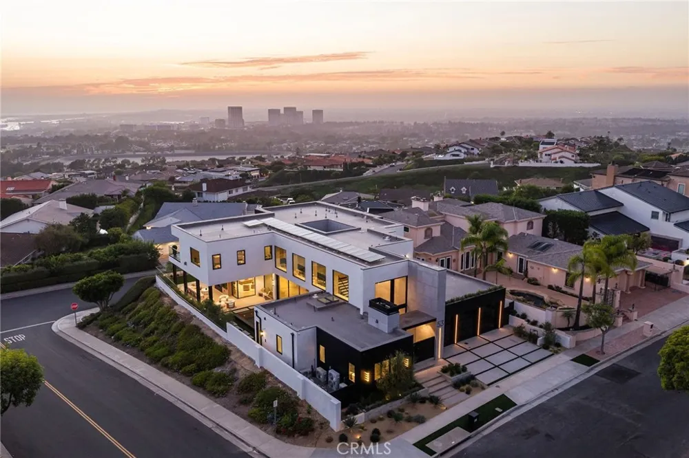 53 Montecito Drive Corona del Mar, CA 92625