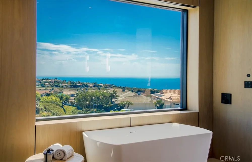 53 Montecito Drive Corona del Mar, CA 92625