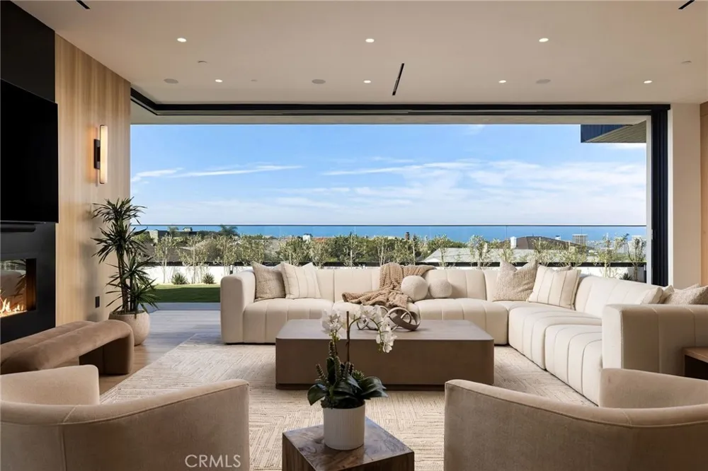 53 Montecito Drive Corona del Mar, CA 92625