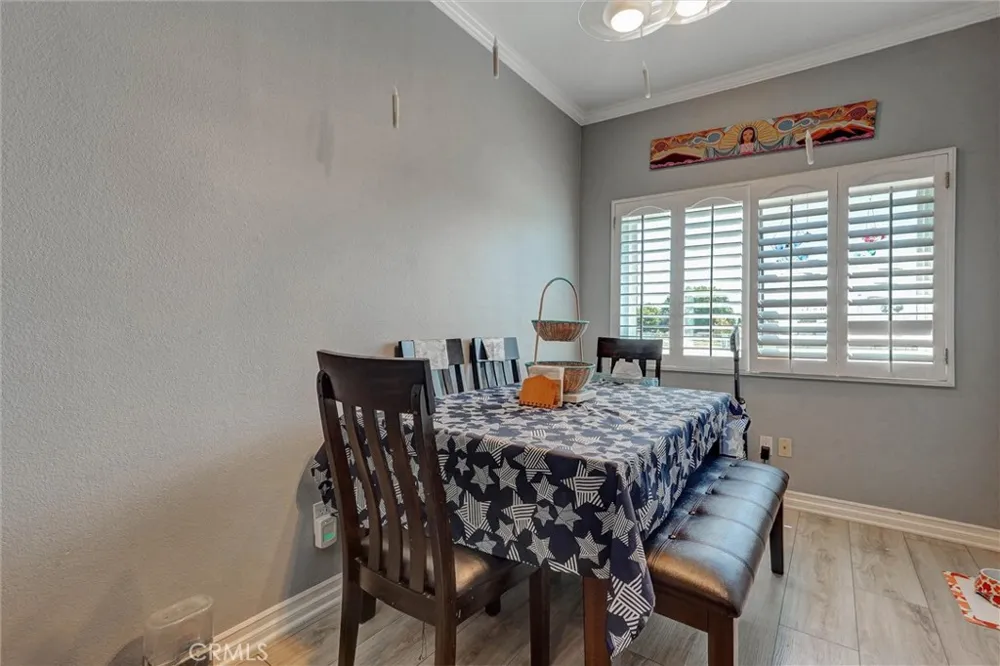 6323 Reseda #1 Reseda, CA 91335