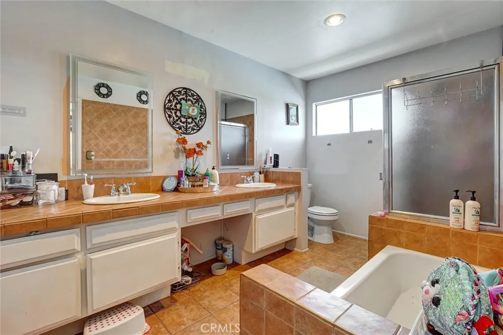 6323 Reseda #1 Reseda, CA 91335