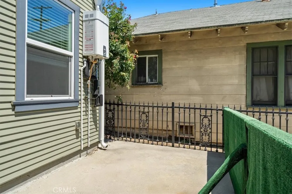 602 Douglas Street Los Angeles, CA 90026