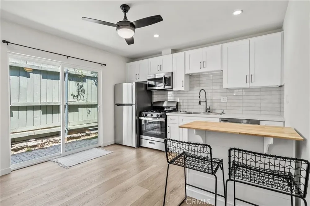 602 Douglas Street Los Angeles, CA 90026
