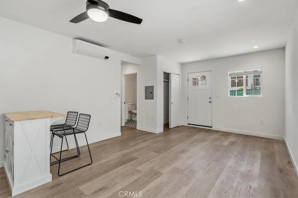 602 Douglas Street Los Angeles, CA 90026