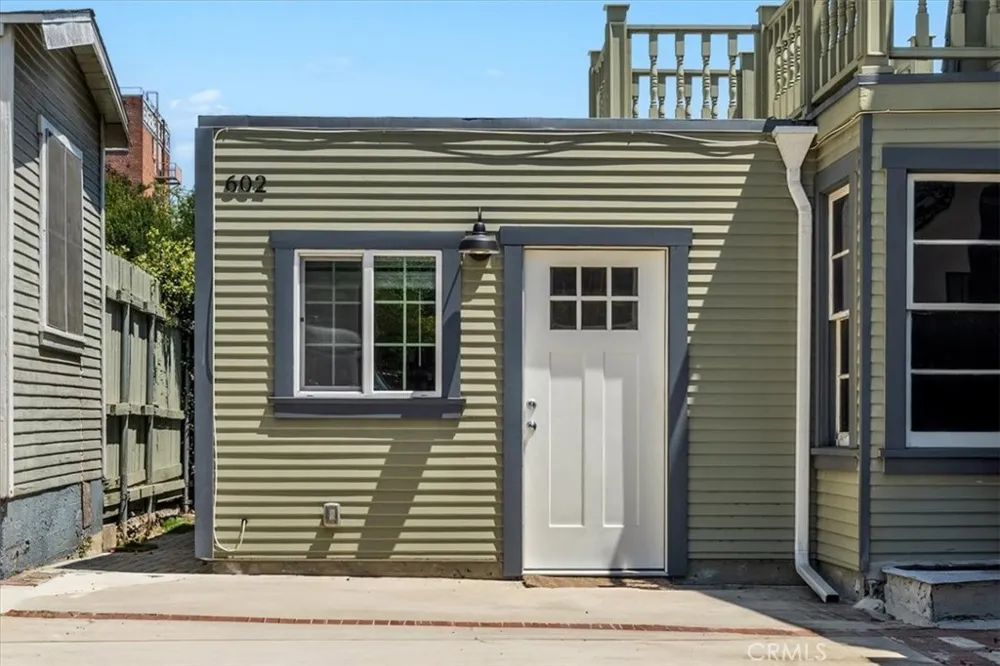 602 Douglas Street Los Angeles, CA 90026