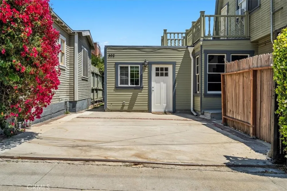 602 Douglas Street Los Angeles, CA 90026
