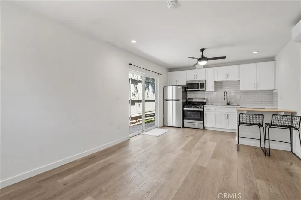 602 Douglas Street Los Angeles, CA 90026