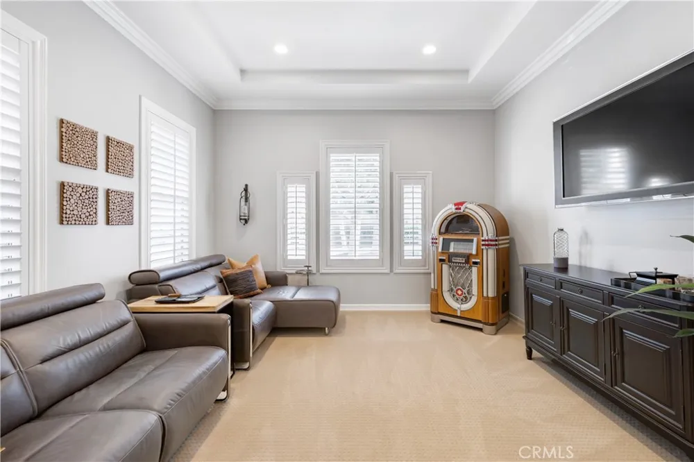 48 Kempton Lane Ladera Ranch, CA 92694