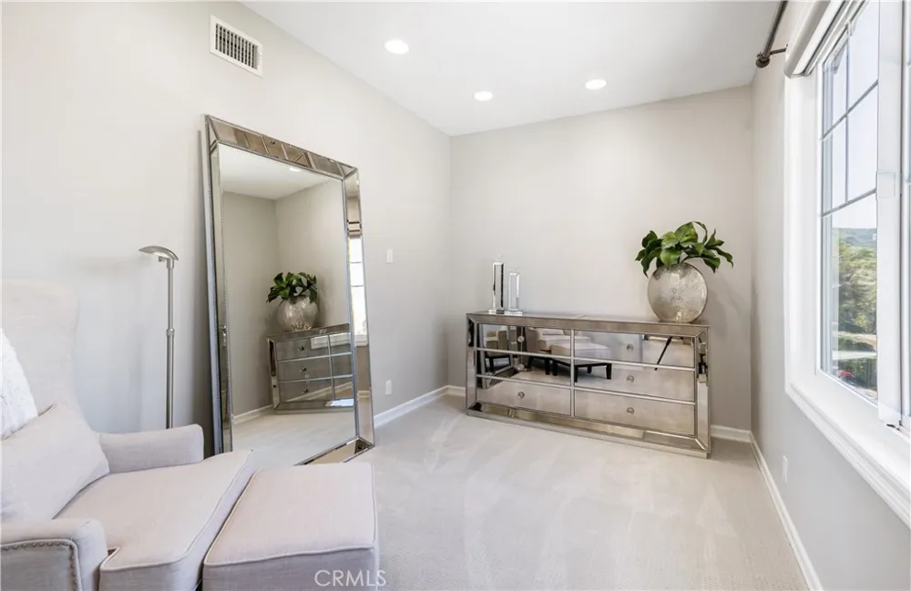 48 Kempton Lane Ladera Ranch, CA 92694