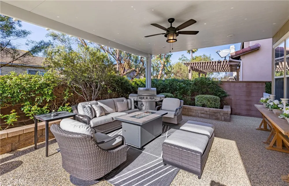 48 Kempton Lane Ladera Ranch, CA 92694