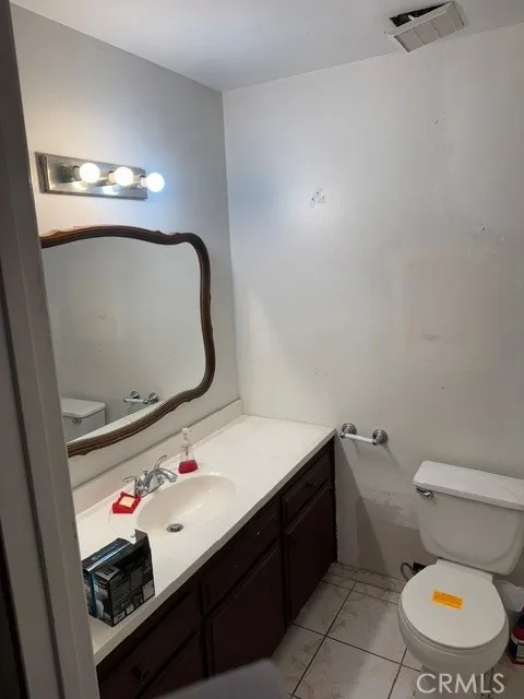 2016 Notre Dame Court Barstow, CA 92311
