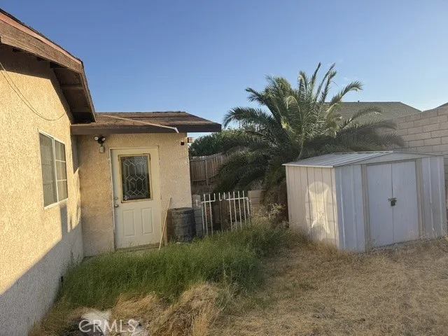 2016 Notre Dame Court Barstow, CA 92311