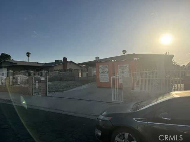 2016 Notre Dame Court Barstow, CA 92311
