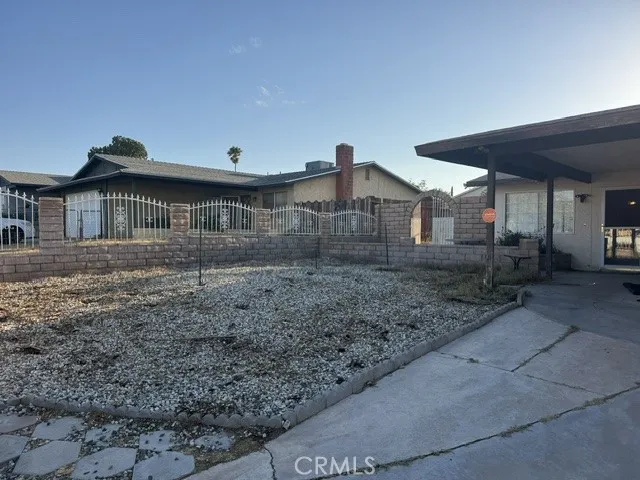 2016 Notre Dame Court Barstow, CA 92311
