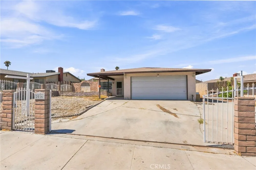2016 Notre Dame Court Barstow, CA 92311