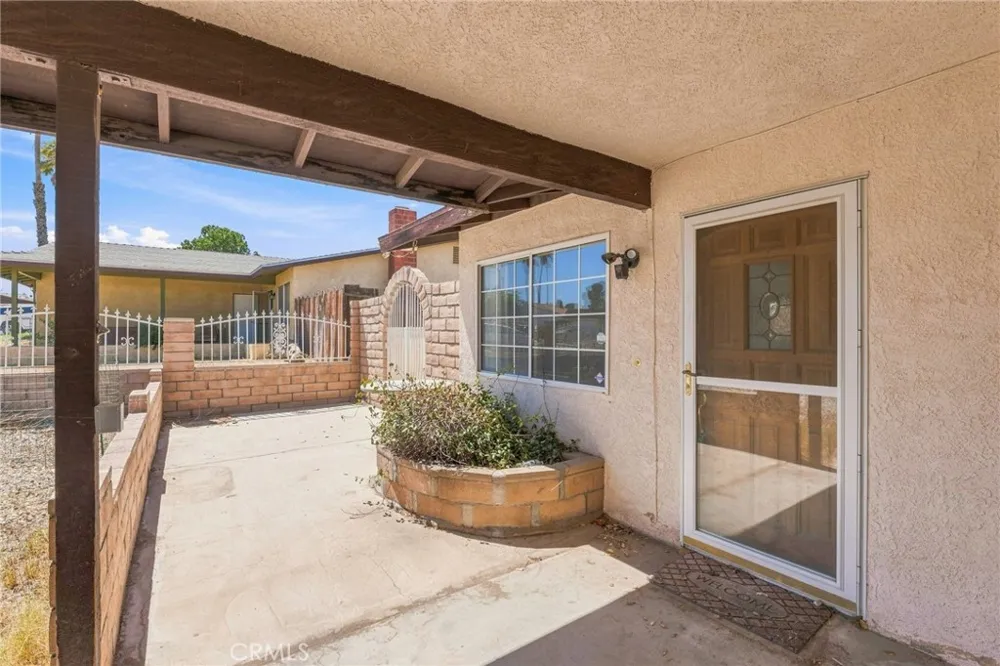2016 Notre Dame Court Barstow, CA 92311