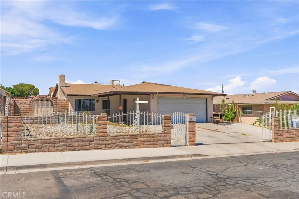 2016 Notre Dame Court Barstow, CA 92311