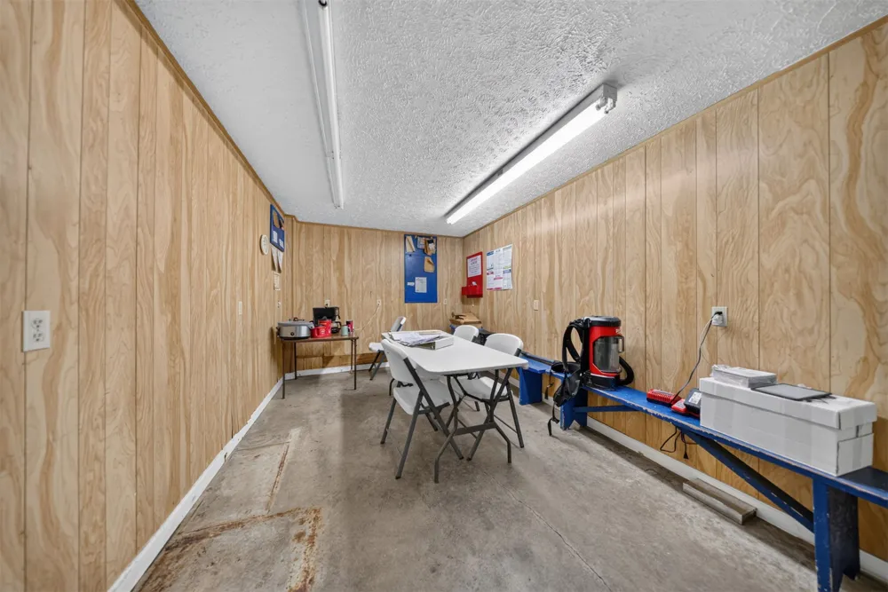 2875 Highway 69 Pryor, OK 74361