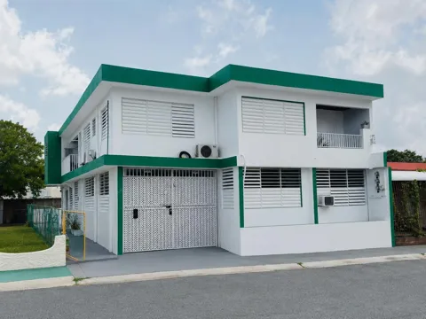URB. VILLA ORIENTE CALLE A #22 #APT. D