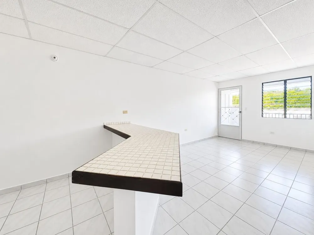 URB. VILLA ORIENTE CALLE A #22 #APT. D Humacao, PR 00791