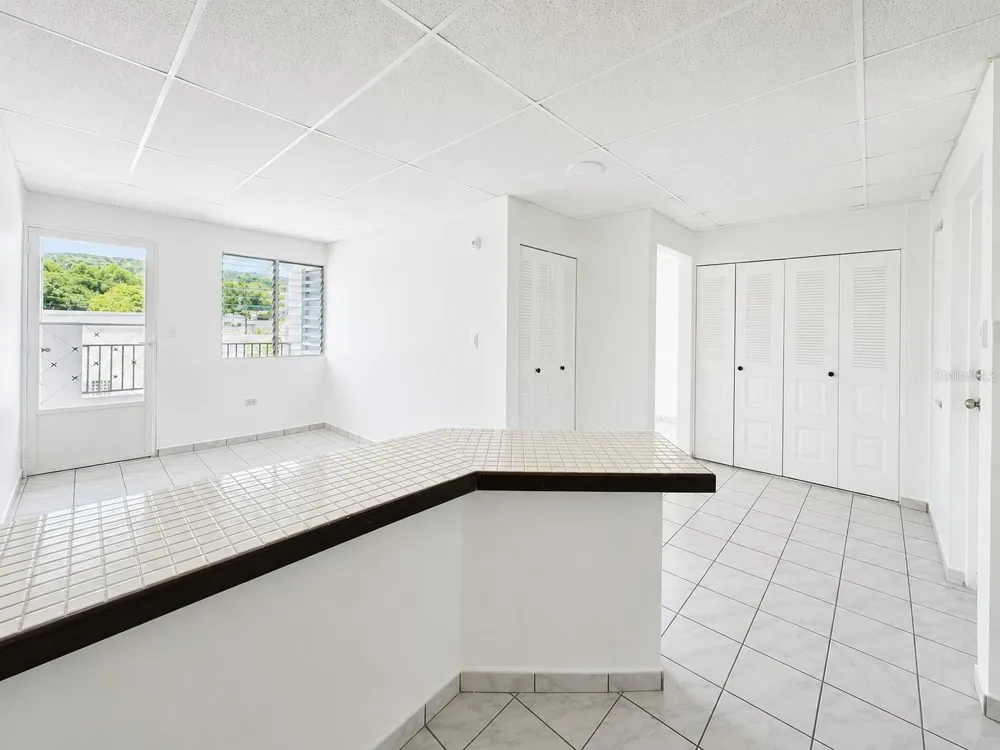 URB. VILLA ORIENTE CALLE A #22 #APT. D Humacao, PR 00791