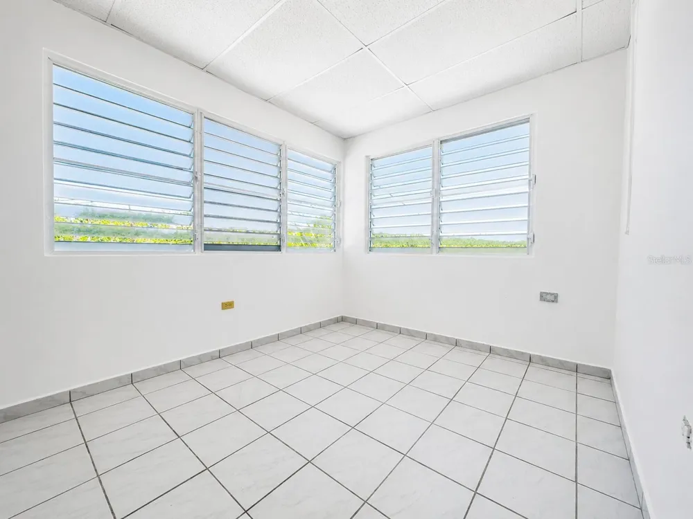 URB. VILLA ORIENTE CALLE A #22 #APT. D Humacao, PR 00791