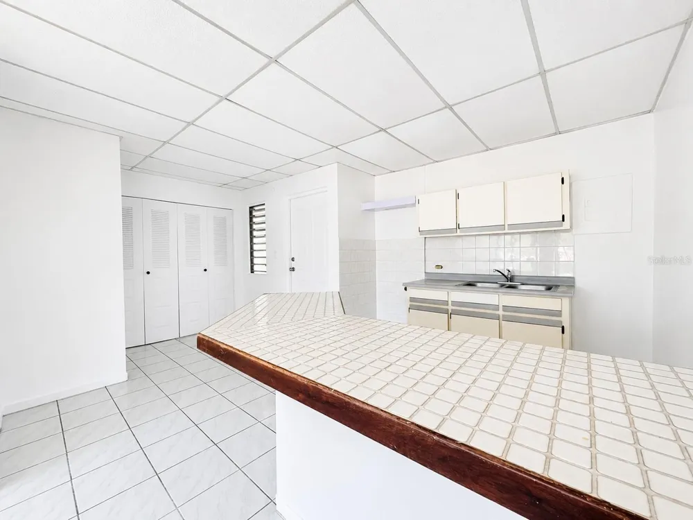 URB. VILLA ORIENTE CALLE A #22 #APT. D Humacao, PR 00791