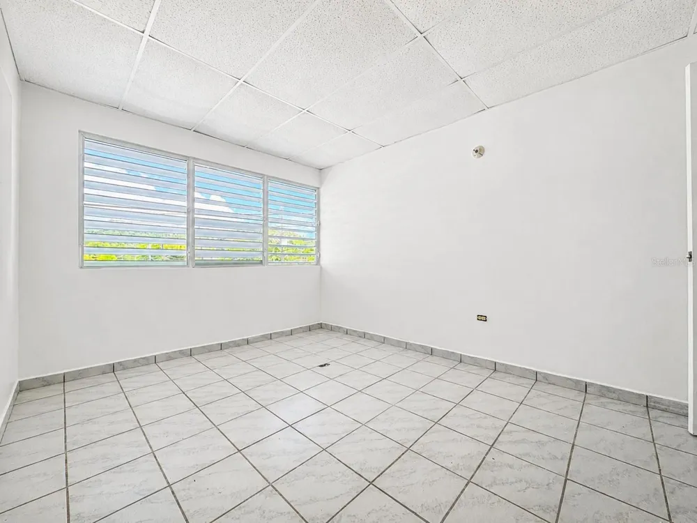URB. VILLA ORIENTE CALLE A #22 #APT. D Humacao, PR 00791