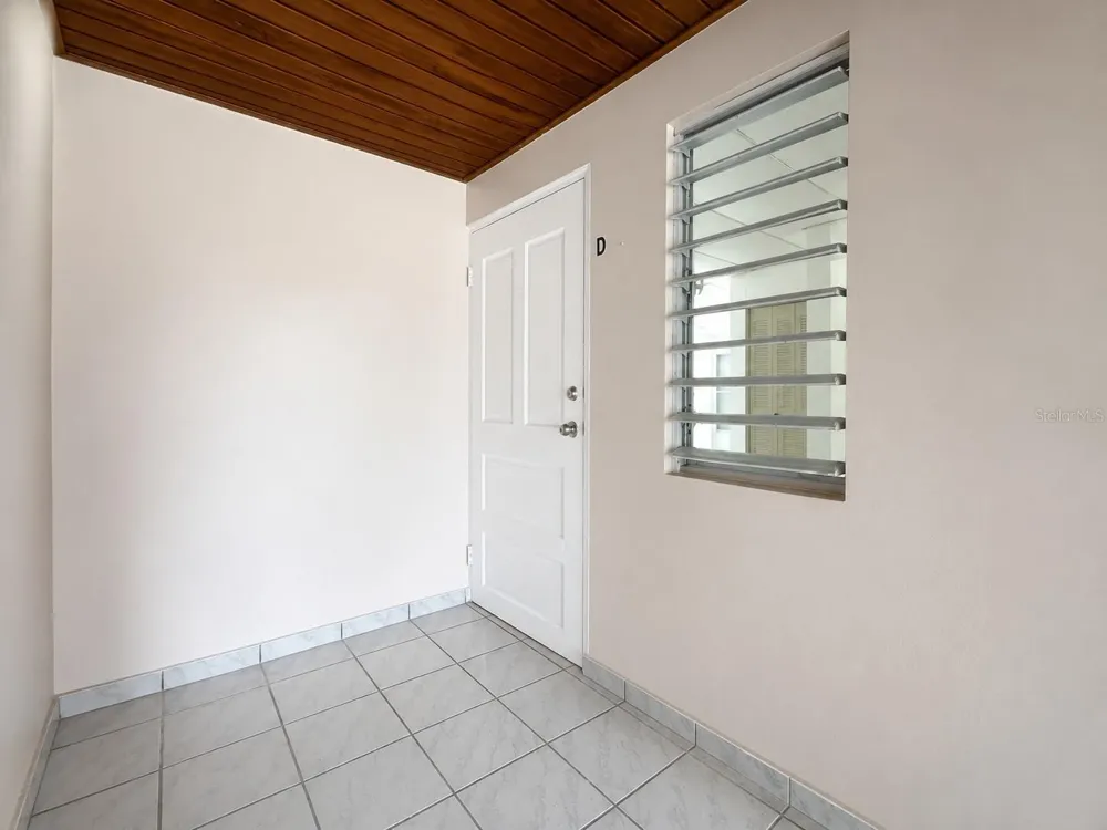 URB. VILLA ORIENTE CALLE A #22 #APT. D Humacao, PR 00791