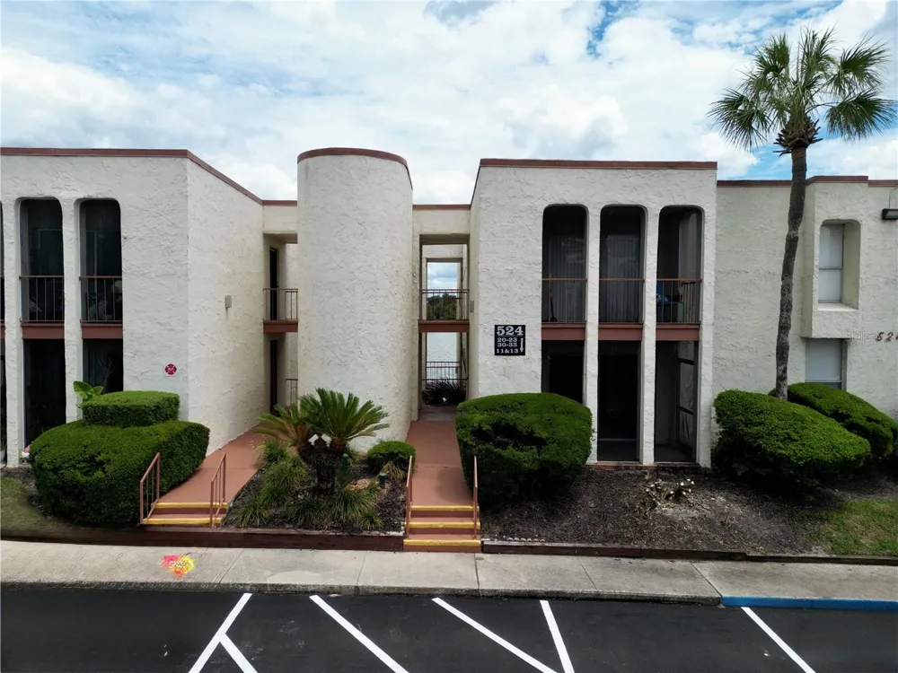 524 ORANGE DRIVE #11 Altamonte Springs, FL 32701