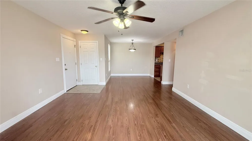 524 ORANGE DRIVE #11 Altamonte Springs, FL 32701