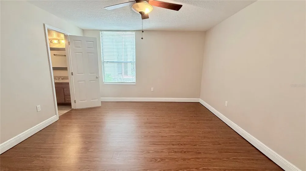524 ORANGE DRIVE #11 Altamonte Springs, FL 32701