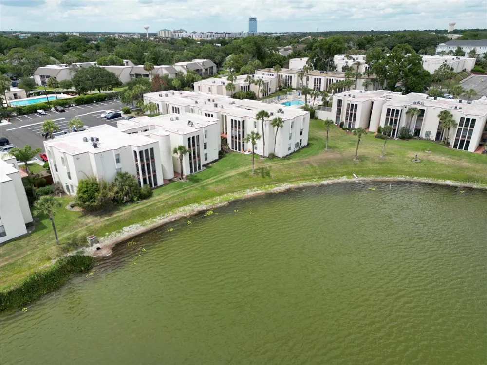 524 ORANGE DRIVE #11 Altamonte Springs, FL 32701