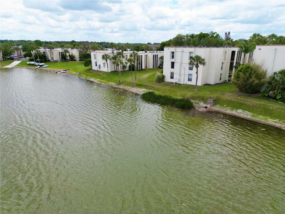 524 ORANGE DRIVE #11 Altamonte Springs, FL 32701