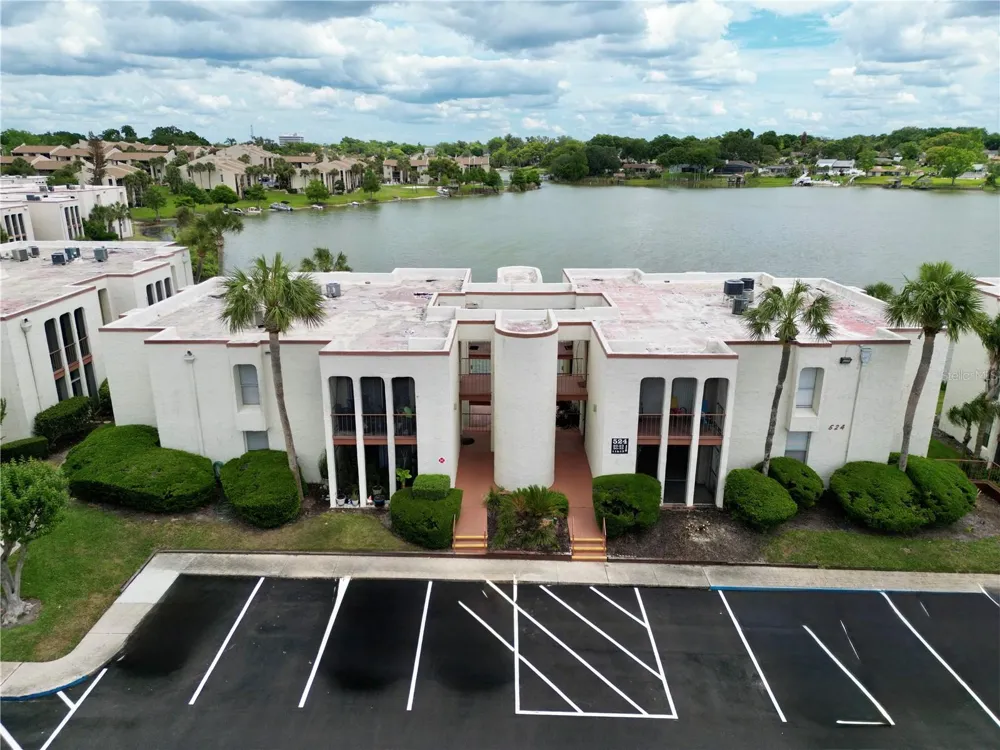 524 ORANGE DRIVE #11 Altamonte Springs, FL 32701