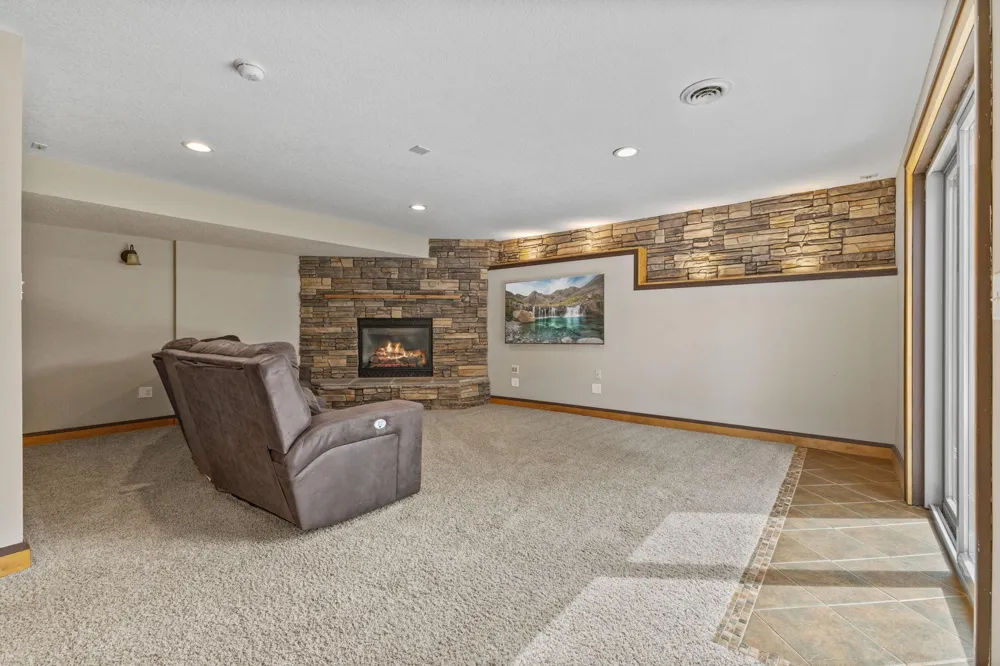 17949 235th Avenue NW Big Lake, MN 55309