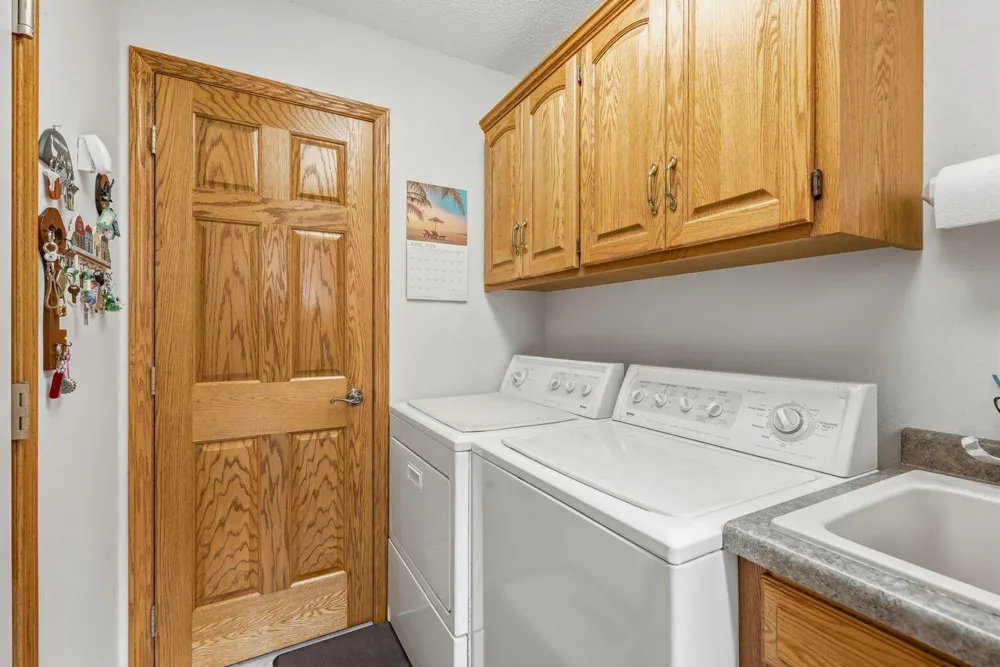 32897 Spunk Tree Circle Avon, MN 56310
