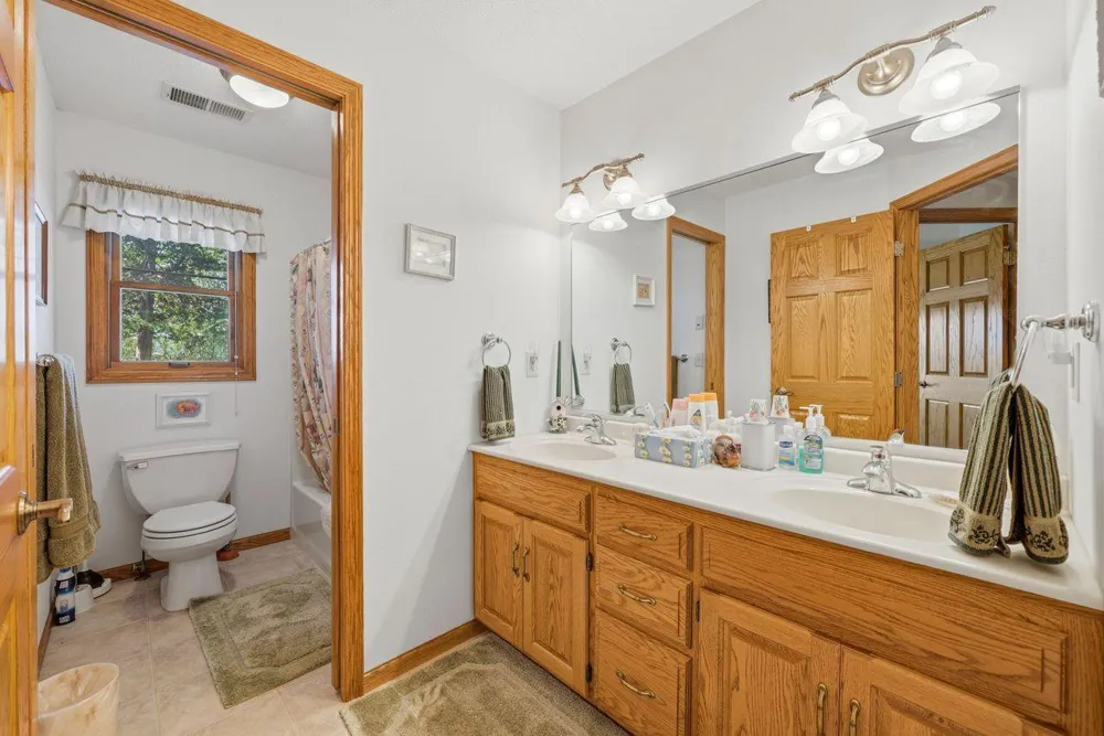 32897 Spunk Tree Circle Avon, MN 56310