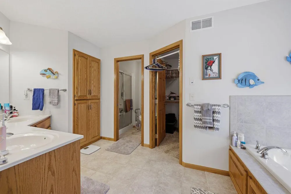 32897 Spunk Tree Circle Avon, MN 56310